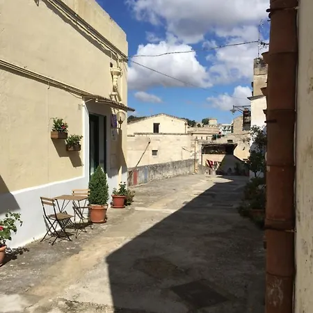 Il Vicolo